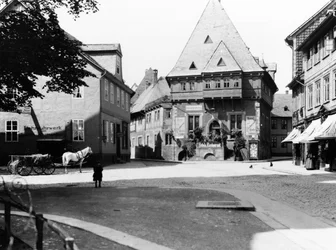 Een oud Hotel op het Stadsplein, Goslar, c.1910