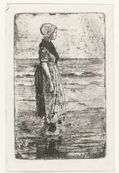 Staande vrouw op het strand