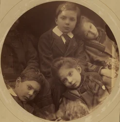 [Kinderen van Charles Loyd Norman en Julia Cameron Norman: George, Archie, Charlotte en Adeline].