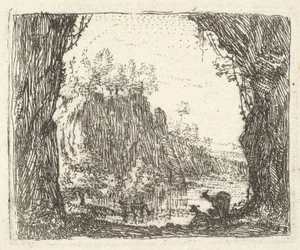 Landschap geflankeerd door bomen in de linker- en rechtervoorgrond, silhouetten van twee geiten