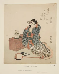 Shamisen-speler die haar haar aanpast (kleur houtsnede)
