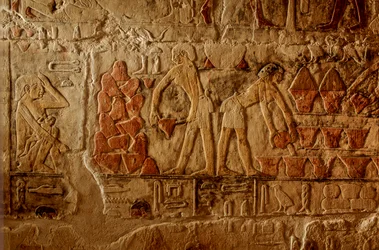 Oude Koninkrijk van Egypte; Egypte; Sakkara, graf van Twee Broers, brood bakken, stapel hitte