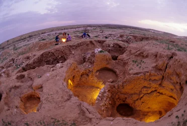 Shiqmim, ca. 4200 v.Chr., Kopertijdperk dorp met ondergrondse opslag, Israël.