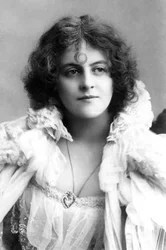 Marie Studholme, Engelse actrice