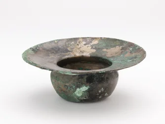 Leys pot of spuwbak, 12e-13e eeuw