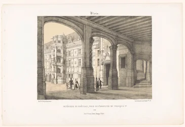 Zicht op het interieur van het kasteel van Blois met de achtkantige traptoren van koning Frans I
