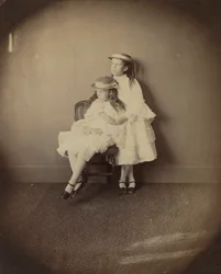 Julia en Ethel Arnold