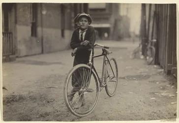 [Boodschappenjongen voor Mackay Telegraph Company, Waco, Texas].