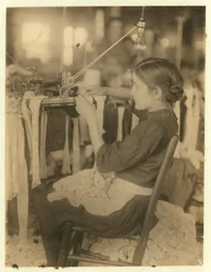 Cherokee Hosiery Mill, Rome, Georgia met draaiers en lusmakers van 8 en 9 jaar, 1913