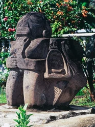 Antropomorfe Tiki-sculptuur, Papeete, Tahiti