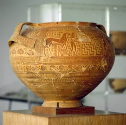 Argivische krater met geometrische decoraties, diameter 50 cm, Griekse beschaving, 8e eeuw v.Chr.