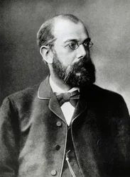 Portret van Heinrich Hermann Robert Koch, Duitse arts en bacterioloog, Nobelprijs voor Geneeskunde in 1905 (foto)