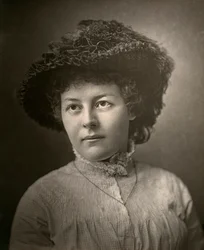 Adela Measor, Ierse actrice, 1882