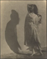 [Danseres en haar schaduw op de muur]