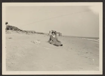 [Florence op Strand].