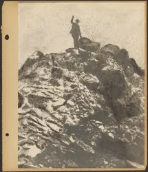 L.F. op de top van Mount Shasta [Louis Fleckenstein]
