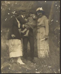 [Portret van een familie].