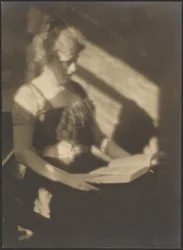 [Portret van een vrouw met boek].