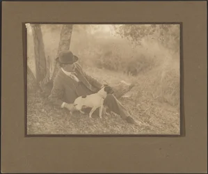 [Zelfportret met hond]