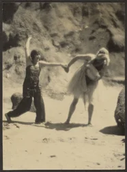 [Twee dansers]