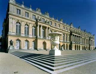 Hoofdgedeelte van de tuinfaçade, 1668-84