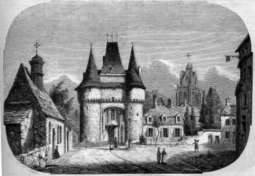 Architectuur: uitzicht op de poort Saint Julien (1460-1483), op de achtergrond, uitzicht op de gotische kerk Notre Dame des Marais (1450-1623). La Ferté-Bernard, Sarthe (72).