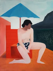 Zomerse vrouw met uitzicht op zee