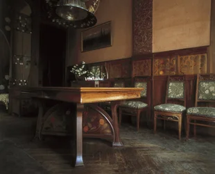 De eetkamer, Casa Nava (1901-1907), in Reus - DOMENECH I MONTANER, Lluis (1850-1923). Navas Huis. 1901-1907. SPANJE. Reus. Navas Huis. Eetkamer, met meubels van Gaspar Homar i Mesquida. Modernisme. Architectuur.