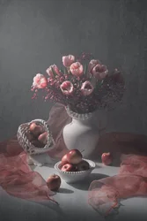 Zachtroze tulpen en appels