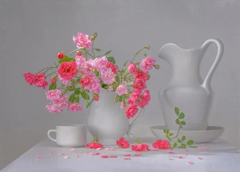 Stilleven met roze roos