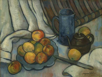 Appels, theepot en kruik. Omstreeks 1919