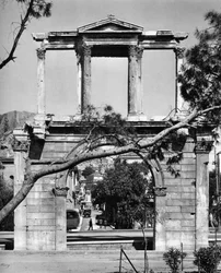 Boog van Hadrianus, Athene, 1937