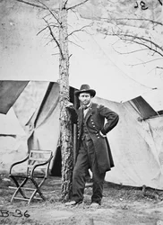Generaal Ulysses Simpson Grant in het veld bij Cold Harbor