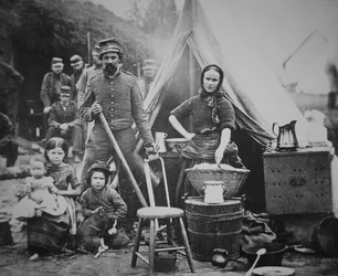 Unie soldaat van het 31e Pennsylvania Regiment met familie in Camp Slocum, nabij Washington D.C.