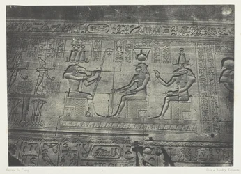 Grote tempel van Denderah (Teutyres), beelden van de achtergevel; Opper-Egypte, plaat 19 uit het album "Egypte, Nubie, Palestina en Syrie" (1852)