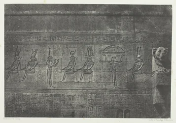 Grote tempel van Denderah (Teutyres), beelden van de achtergevel; Opper-Egypte, plaat 20 uit het album "Egypte, Nubie, Palestina en Syrie" (1852)