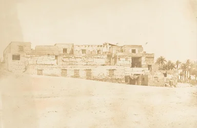 Woning van de bemanning van de Luxor, gebouwd op het terras van het Paleis, 1849-50