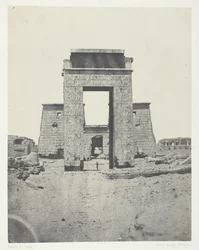 Karnak, Propylon van de tempel van Khons, Thebe, 1849-51, gedrukt 1852