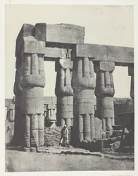 Louqsor, Groep Kolommen in het Paleis; Thebe