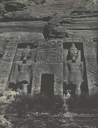 Nubië. Ibsamboul. Entree van de Spéos van Hathor, 1850