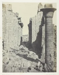 Paleis van Karnak, Hof van de Bubastieten en Hoofdingang van de Hypostyle Zaal; Thebe