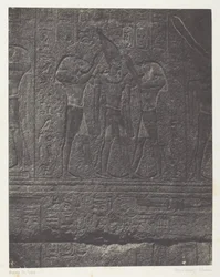 Palais de Karnak, Exterieure Sculpturen van het Granieten Heiligdom; Thebe