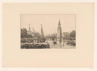 Gezicht op de Montelbaanstoren in Amsterdam