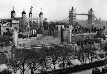 De Tower of London, 1926-1927