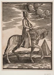Ruiter met een fles om zijn nek, profiel naar rechts; een zwaard aan zijn rechterzijde en bagage voor hem, gedrapeerd over het zadel; rechts, op de achtergrond, een piramide
