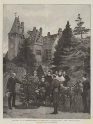 Het Bezoek van de Koningin aan de Keizerin Frederik in Friedrichshof, Hare Majesteit plant een Boom in de Kasteeltuin