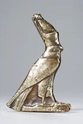 Amulet in de vorm van een valk (electrum)