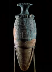 Minoïsche kunst: rhyton (ceremonieel vat) in groene steen. uit Zakros, Kreta. Heraklion, Archeologisch Museum