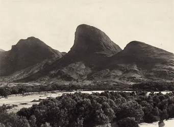 Het bouwen van een rijk in het fascistische tijdperk: bergketen in de vorm van een menselijk profiel, 09/05/1936