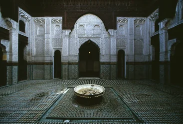 Madrasa Bou Inania, binnenplaats